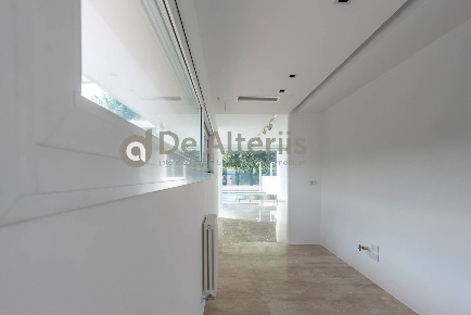 Foto Villa bifamiliare in via lombardia, Jesolo Lido Centro Ovest di 175 m²