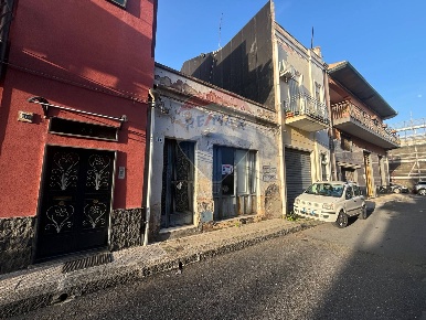 Foto Appartamento in Via XV Traversa, Belpasso Centro di 140 m² in vendita