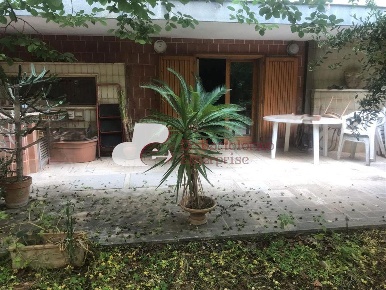Foto Villa a schiera a Triggiano di 210 m² con 6 locali in vendita