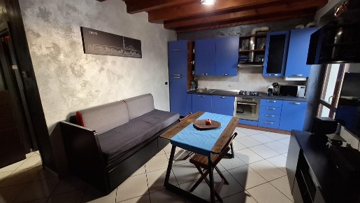 Foto Appartamento in Via 4 Novembre, Giussano Centro di 58 m² con 2 locali