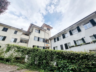 Foto Appartamento in Via Rovinata 37, Lecco Germanedo di 95 m² con 4 locali