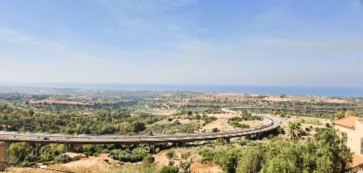 Foto Appartamento in Via Dante 65, Agrigento di 93 m² con 3 locali