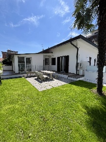 Foto Appartamento in via giotto 25, Lissone Stazione di 123 m² con 3 locali