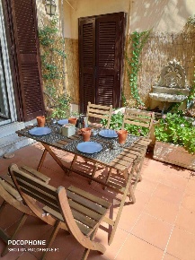 Foto Appartamento in Via San Carlo 3, Napoli Porto - Municipio di 160 m²