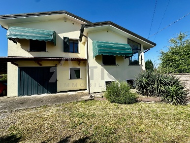 Foto Villa in S. Apollinare RO, Rovigo in vendita