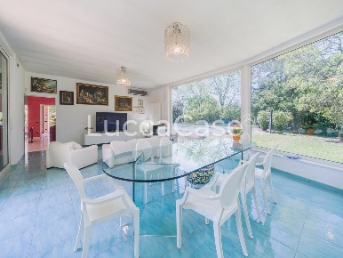 Foto Villa unifamiliare a Lucca Maggiano - San Macario di 397 m² in vendita