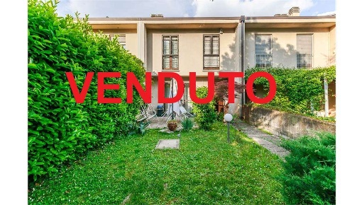 Foto Villa a schiera a Paderno Dugnano di 167 m² con 4 locali in vendita