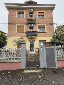 Foto Villa bifamiliare in via Cascariolo 16, Modena Villaggio Zeta