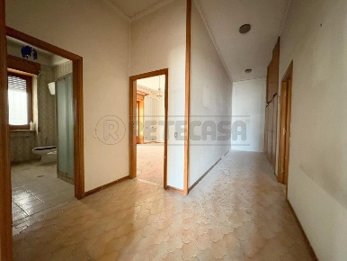 Foto Appartamento in Via Madonna della Libera, Marcianise di 120 m²