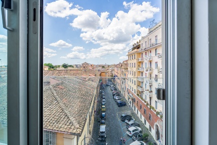Foto Appartamento in Via dell'Olmata 30, Roma Colle Oppio di 173 m²