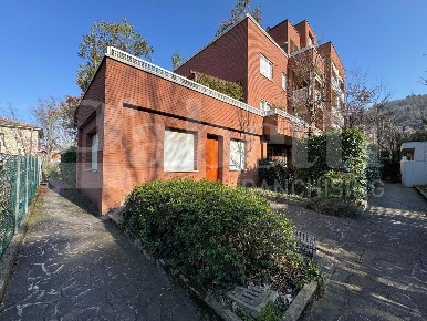Foto Appartamento in Via Anna Frank 3, Bologna in vendita