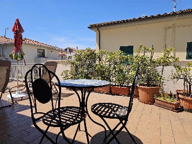 Foto Appartamento in Via Ginori 58, Cecina Marina di Cecina di 70 m²