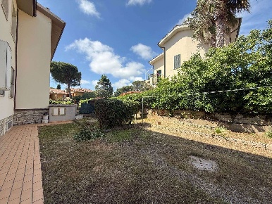 Foto Appartamento in Via Lungomonte 23, Rosignano Marittimo Castiglioncello