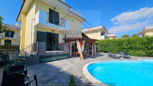 Foto Villa in via staffetta, Giugliano in Campania in vendita
