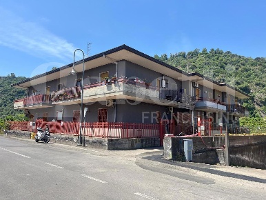 Foto Appartamento in Via Provinciale per Riposto 17, Acireale in vendita