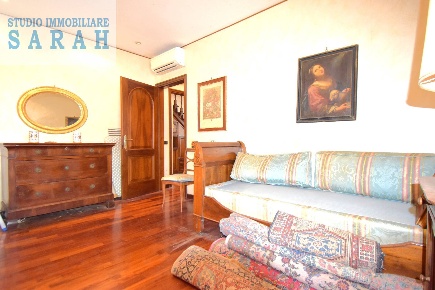 Foto Appartamento in Piazza d'Azeglio, Viareggio Lungomare di 95 m²