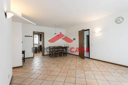 Foto Appartamento in Via Spino, Bergamo Canovine di 120 m² con 4 locali