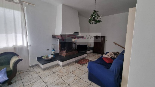 Foto Villa unifamiliare a Massa Ronchi - Poveromo di 150 m² con 7 locali