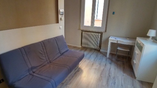 Foto Appartamento in Via del Voltone 12, Modena Centro Storico di 20 m²