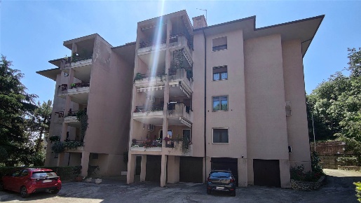 Foto Appartamento a Chieti Chieti Città di 110 m² con 5 locali in vendita