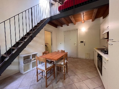 Foto Appartamento a Mantova Centro di 75 m² con 2 locali in vendita