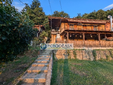 Foto Villa in Via dei Colli, Massa in vendita