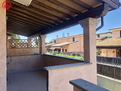 Foto Villa a schiera in Via Nureci, Fiumicino Aranova di 170 m² in vendita