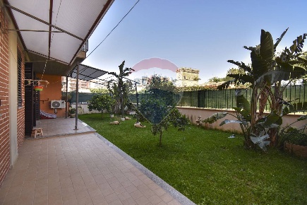 Foto Appartamento in Via Emanuele Macrì, Acireale in vendita