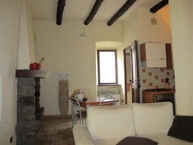 Foto Appartamento in Via San Tommaso 63, Viterbo di 65 m² con 3 locali