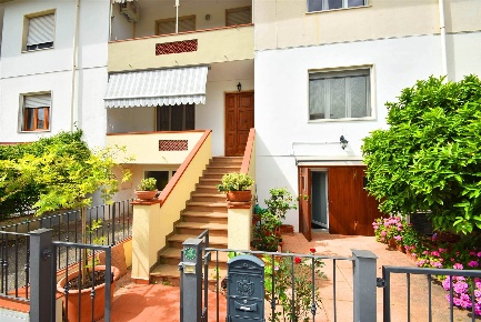 Foto Appartamento in Via della Repubblica, Rosignano Marittimo di 70 m²