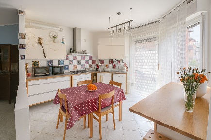 Foto Appartamento in Via Cervino 1, Modena Crocetta di 115 m² con 3 locali