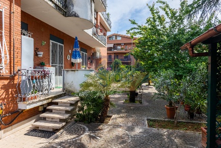 Foto Appartamento in Via di Torre Gaia, Roma Torre Gaia di 203 m²