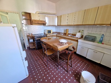 Foto Appartamento in Via Lemerle, Genova Voltri di 90 m² con 7 locali