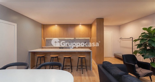 Foto Appartamento in Via Novara, Magenta Centro di 125 m² con 4 locali
