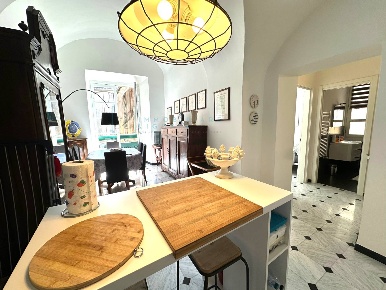 Foto Appartamento in Via Medaglie d'Oro, Albenga Centro di 190 m²