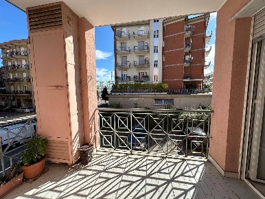 Foto Appartamento in Via Dalmazia, Albenga Centro di 60 m² con 3 locali
