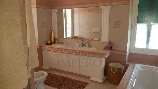 Foto Appartamento in Via Cavour 65/B, Ventimiglia Centro Città di 125 m²