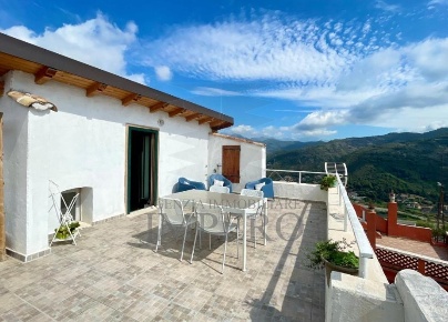 Foto Appartamento in Via Ciappin 62, Ventimiglia Seglia, Sant'Anna di 70 m²