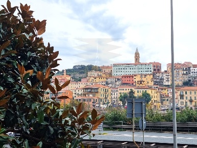 Foto Appartamento in Via Tenda 6, Ventimiglia Centro Città di 86 m²
