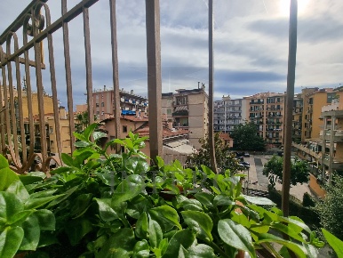 Foto Appartamento in Via Roma 31, Ventimiglia Centro Città di 107 m²