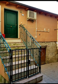 Foto Appartamento in Via Paolo Gibelli, Ventimiglia Varase, Bevera di 32 m²