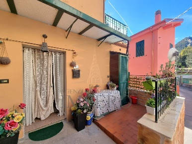 Foto Appartamento in Via Domenico Tempesta 56, Ventimiglia di 73 m²