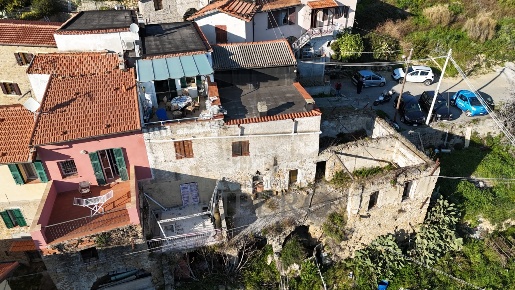 Foto Appartamento in case sparse zanin, Ventimiglia di 92 m² con 4 locali