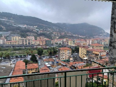 Foto Appartamento in Via Giudici, Ventimiglia Centro Storico di 70 m²