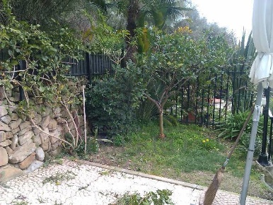Foto Appartamento in Via Hughes, Ventimiglia Latte, Ville di 60 m²