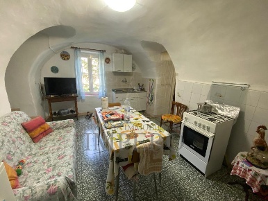 Foto Appartamento in Via Serro Inferiore, Ventimiglia di 220 m² in vendita
