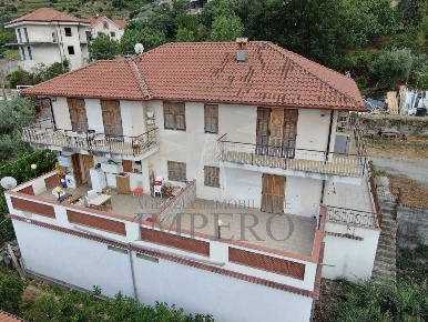 Foto Appartamento in Via dell'Opera, Ventimiglia Seglia, Sant'Anna di 80 m²