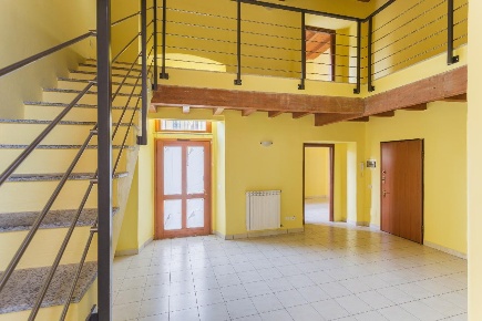 Foto Appartamento in piazza Don Giovanni Minzoni, Muggiò Taccona di 133 m²