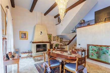 Foto Villa a schiera in via Giuseppe Verdi, Nova Milanese di 178 m²