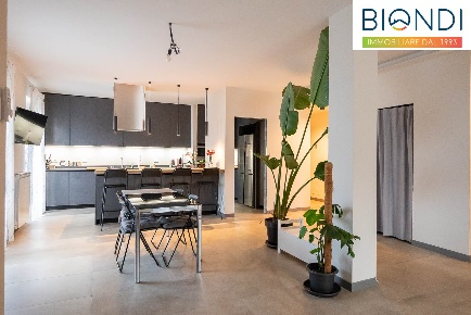 Foto Appartamento in Via Gaetano Donizetti, Seriate di 170 m² con 5 locali